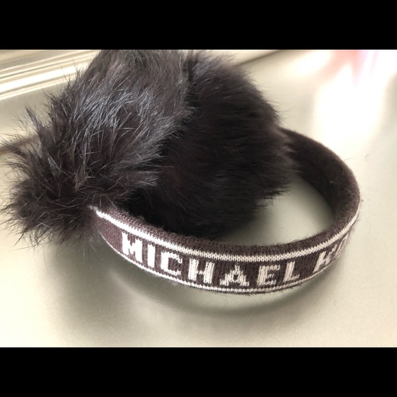 Micheal Kors rabbit fur ear muffs - Picture 2 of 5